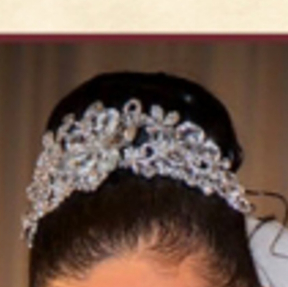 Bridal Crystal Design Headpiece - Picture 7 of 12